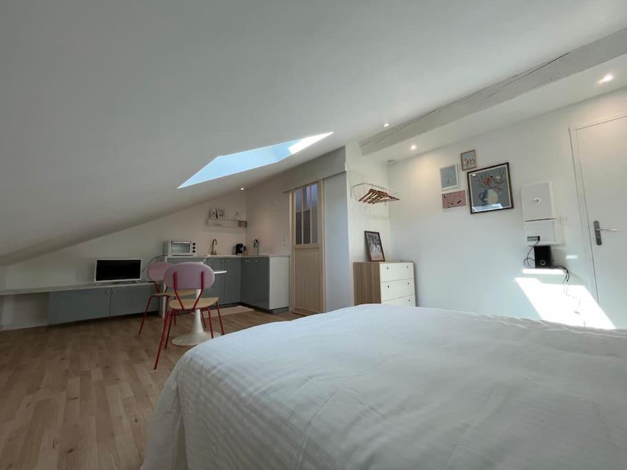 포 Studio Jade : Charmant Logement Place Clemenceau 아파트 외부 사진
